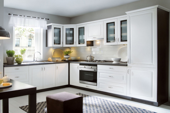 White Fitted Kitchen OLDER FL Classic