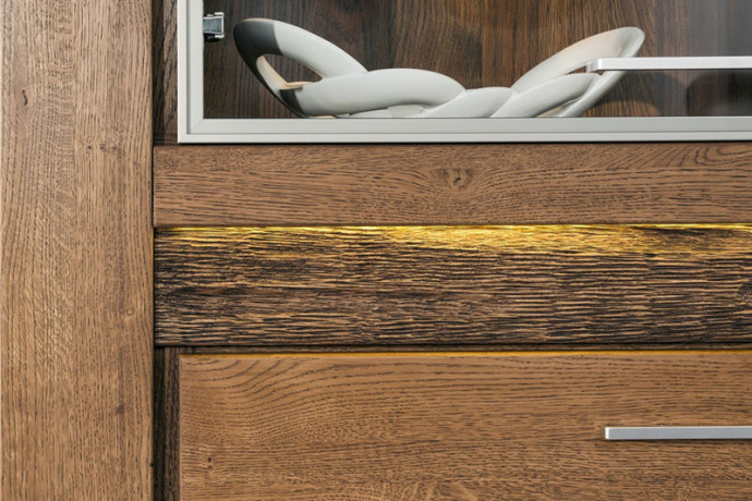 VELVET 12 Glass-Fronted Cabinet SZYNAKA